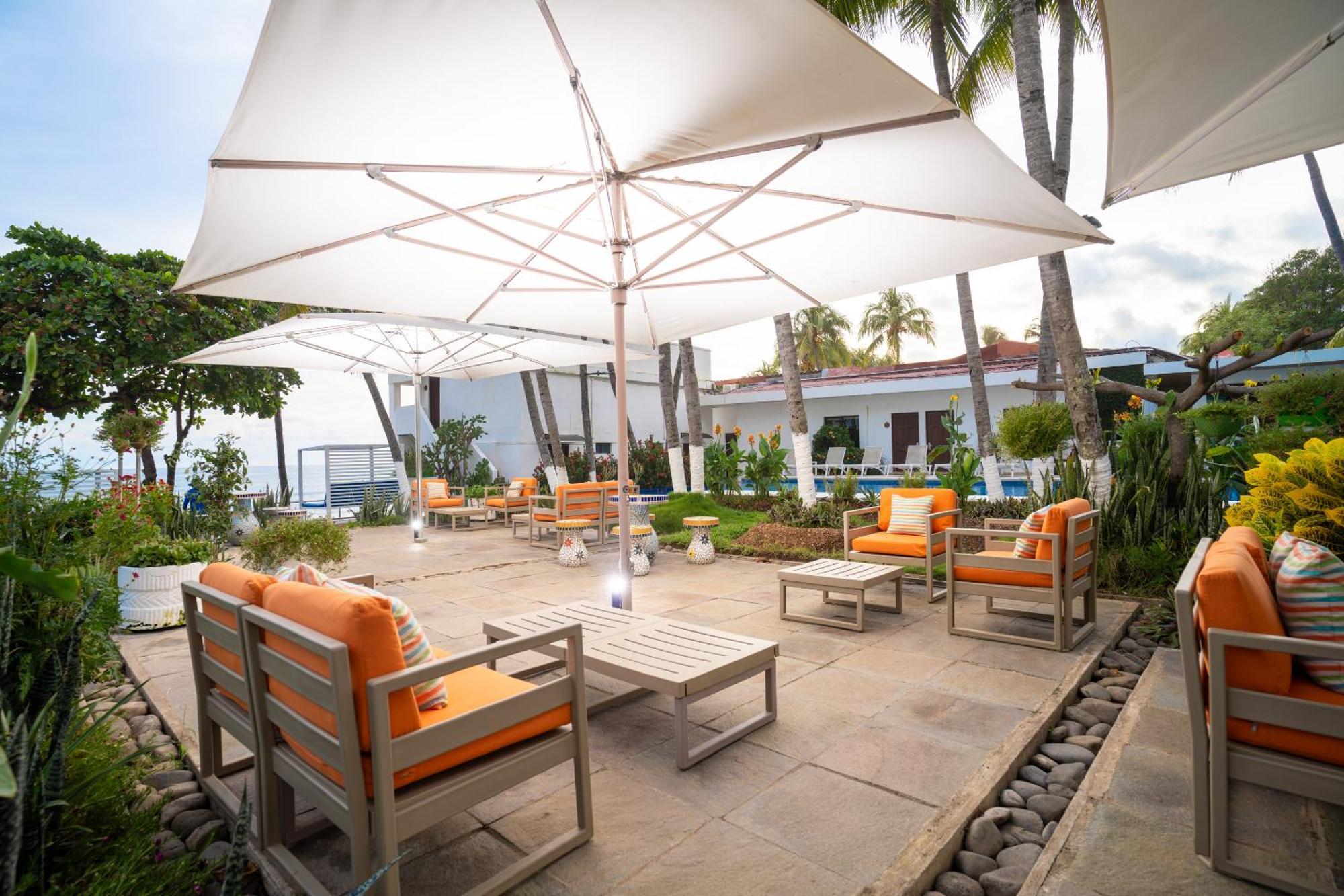 Hotel Los Farallones ラ・リベルタード エクステリア 写真