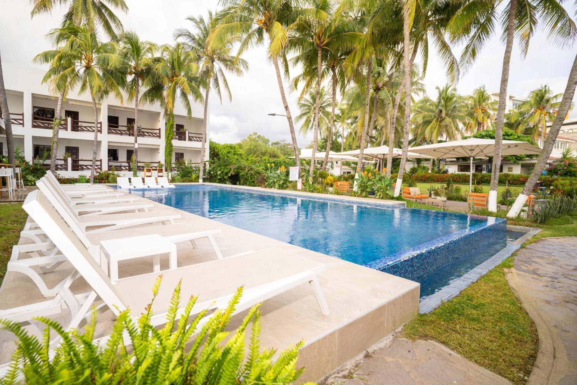 Hotel Los Farallones ラ・リベルタード エクステリア 写真