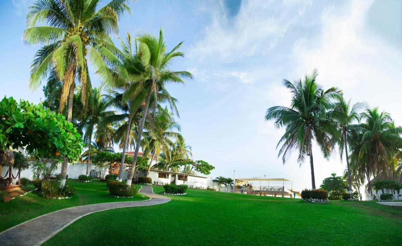 Hotel Los Farallones ラ・リベルタード エクステリア 写真